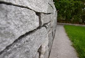 Natursteinmauer Gartenbau